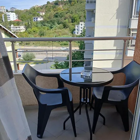 Apartament Ana Appartament *