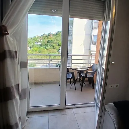 Apartament Ana Appartament *